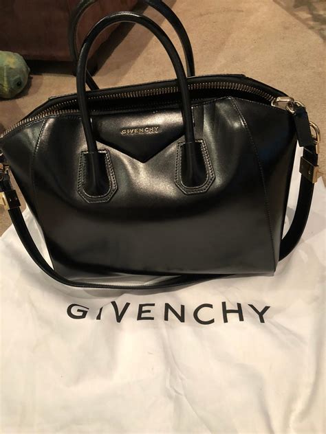 Givenchy Antigona | The Volte