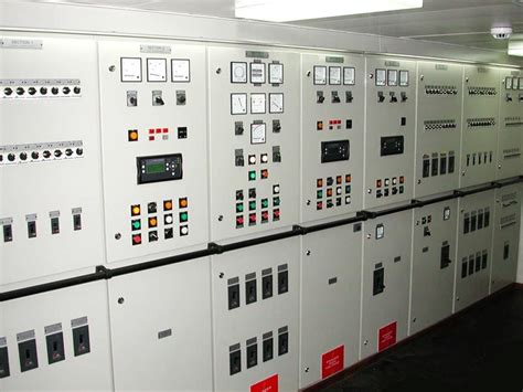 440V Three Phase Electrical Control Panel IP Rating IP40 At Rs