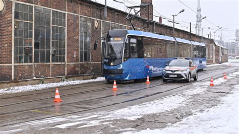 Tramwaj tego nie potrafi więc uważaj 8 metrów robi różnicę WIDEO