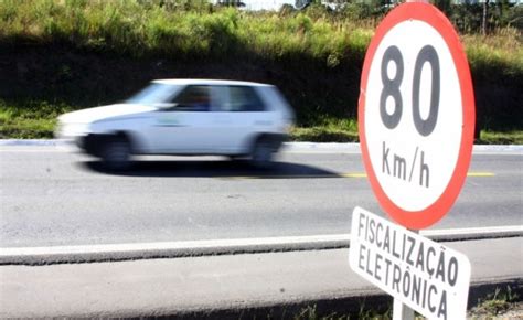 Excesso de velocidade é responsável por 67 de infrações no trânsito em