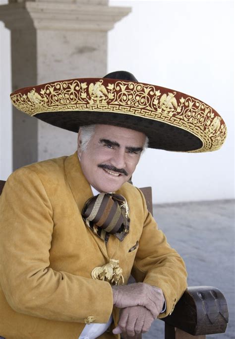 Vicente Fernández Presenta Su Nuevo Álbum Musical A Mis 80´s Radio