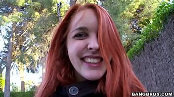 Latina Pelirroja Con Pezones Rosados Toma Un Bocado XVIDEOS