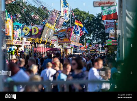 Vechta Germany 11th Aug 2022 People Walk Between Stalls At The