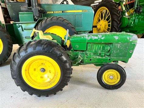 Misc John Deere Toy Tractors Aumann Auctions Inc