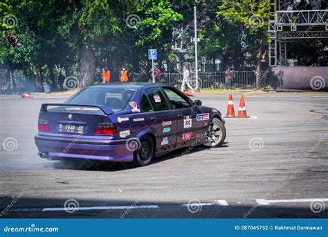 Purple Bmw I E Drift Car During Practice Session In Indonesia