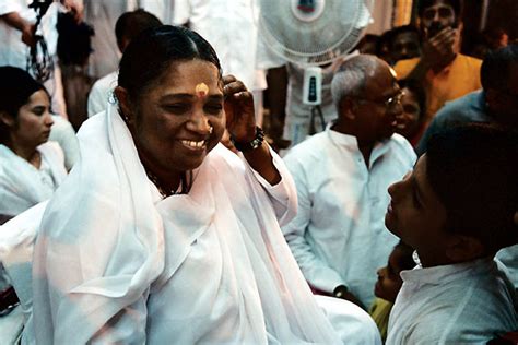 Bild Zu Sri Mata Amma Amritanandamayi Devi Darshan Die Umarmung