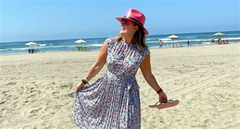 Erika Buenfil Comparti Foto De Su Juventud En Bikini