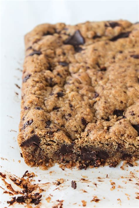 chocolate chip cookie bars - Pass the Cookies