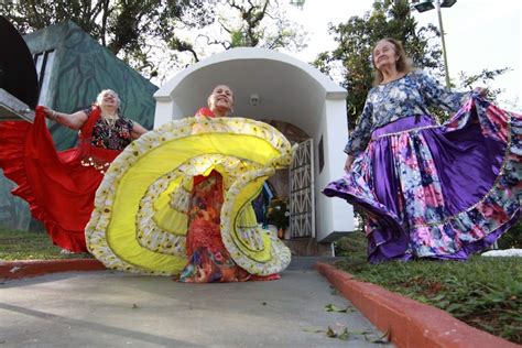 Comunidade em Santos celebra o Dia dos Ciganos Notícia Prefeitura