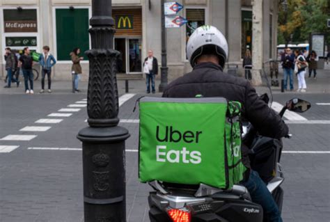 REGIÃO Uber Eats já chega às praias de Viana de Castelo Caminha e