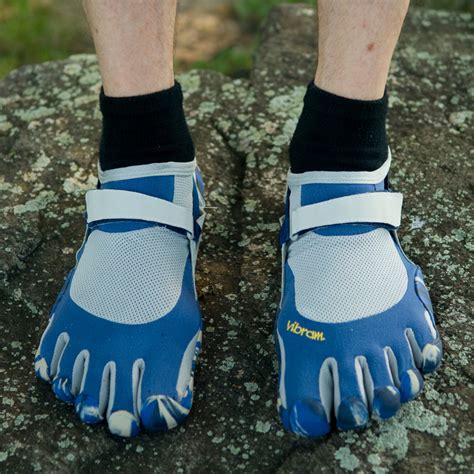 For Some in New York Marathon, Barefoot Is Way to Go - The New York Times