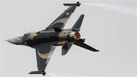 SoloTurk Ultimate F 16 Demonstration YouTube