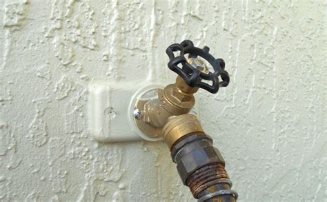 Hose Bib vs. Spigot: What Is The Difference?