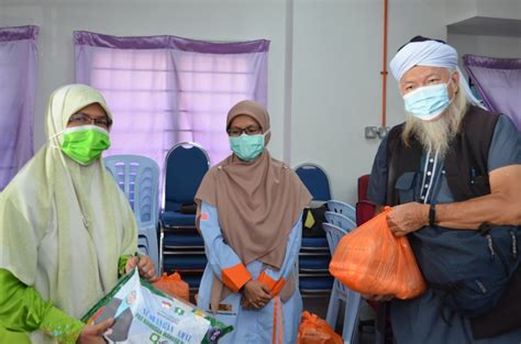 100 Keluarga Terima Bantuan Bakul Makanan Berita Parti Islam Se