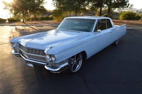 Cadillac Coupe Deville Classic Collector Cars