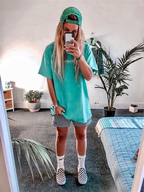 Pin By Cydney Richmond On Outfits Lesbian Outfits Tomboy Style Outfits Tomboy Outfits