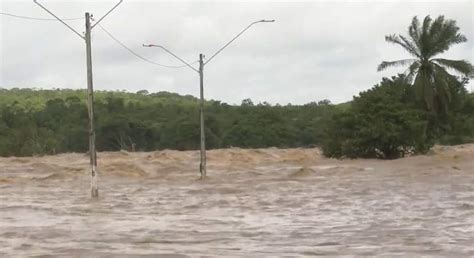 Alagoas tem seis mortes e 56 mil desabrigados e desalojados após fortes