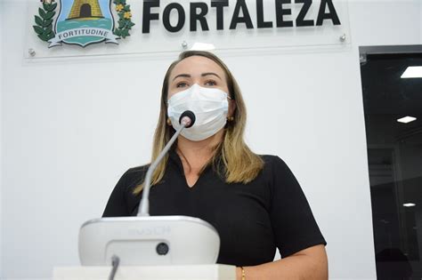 A poucas horas do fim do prazo PDT lança Enfermeira Ana Paula ao