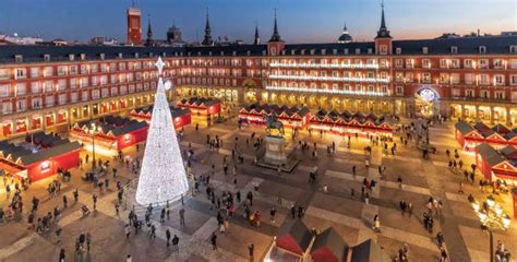 Mercado De Navidad De La Plaza Mayor Turismo Madrid