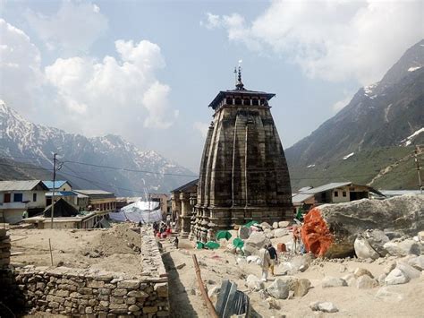 Kedarnath Flood Story And Reasons Behind Tragedy 2013