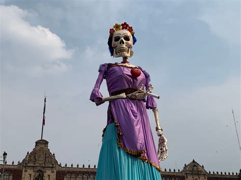 Ofrenda de Día de Muertos del Zócalo de CDMX 2023 Mundukos