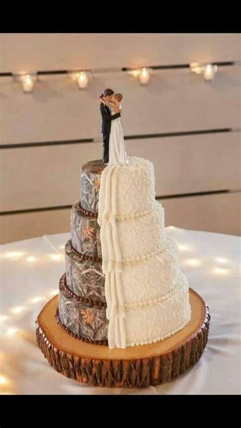 Camo Wedding Cakes Are Taking Over The Scene And It S Making Us Sad Houston Chronicle