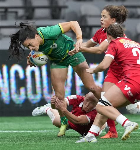 Women S Rugby 7s Team Shares The Same Stage As Men For First Time In