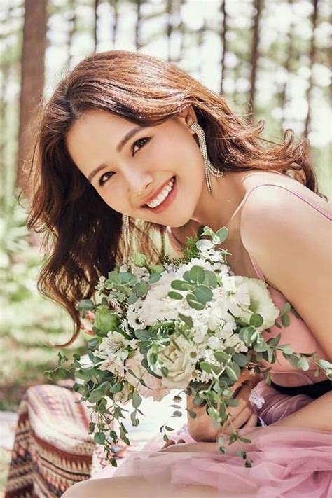 Body chuẩn không cần chỉnh của hot girl Hà thành từng được báo Trung ca ngợi hết lời Người đẹp