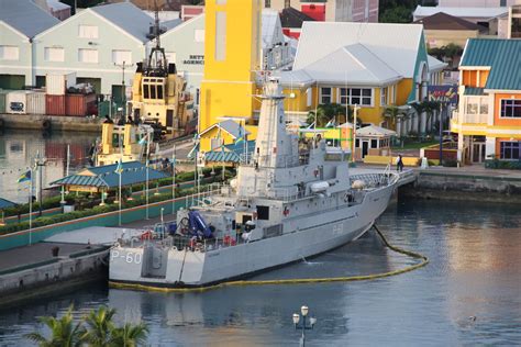 P60 Hmbs Bahamas Turning In Nassau Bahamas Robert Randn Flickr