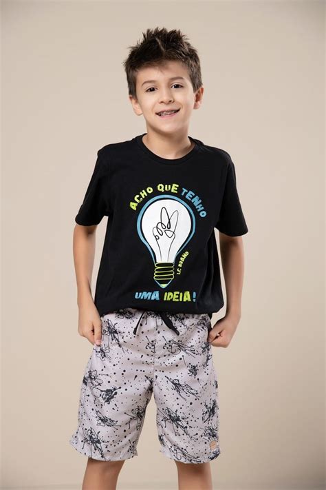 T Shirt Infantil De Malha Estampa Que Brilha No Escuro