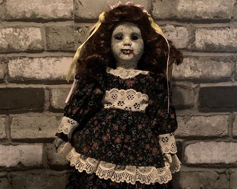 Scary Pictures Of Dolls