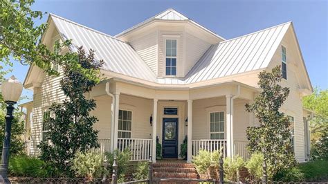 Inside Magnolia House Chip And Joanna Gaines Waco Bed And Breakfast