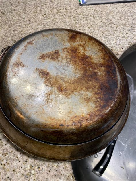 Stainless steel pan before and after : r/CleaningTips