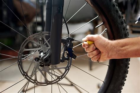 Cómo limpiar los discos de freno de una bicicleta Tutorial