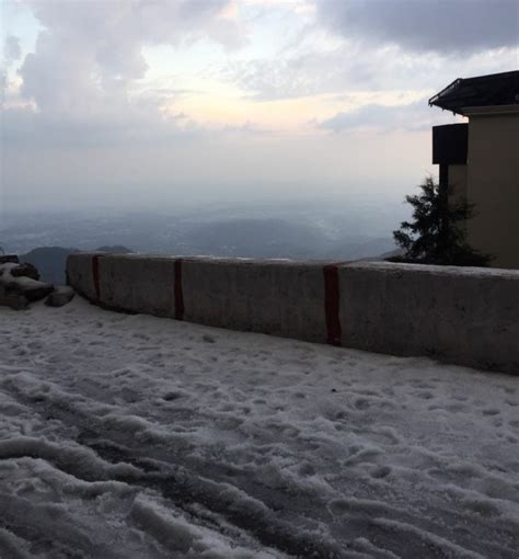 Snowfall In Mussoorie | Four Banyans Spirit & Nature Resort