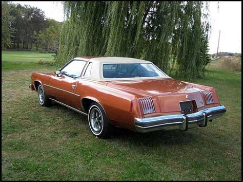 1975 Pontiac Grand Prix - Information and photos - MOMENTcar