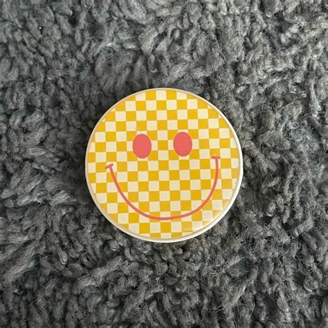 Popsocket Accessories Nwot Smiley Face Popsocket Poshmark