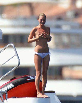 Kate Moss Showing Her Hairy Pussy And Nice Tits To Paparazzi Porn Pictures XXX Photos Sex
