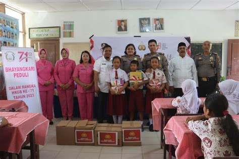 Polri Peduli Budaya Literasi Distribusi Buku Sampai Pelosok Nusantara