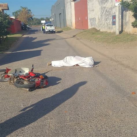 Motociclista perdió la vida al chocar contra un camión Diario El