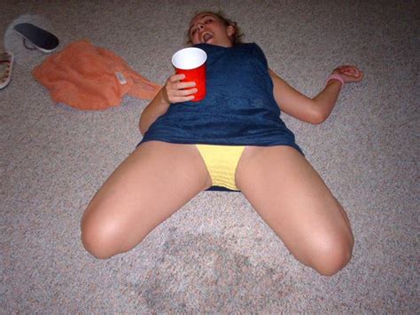 Hot Partying College Coeds Go Wild On Camera Porn Pictures XXX Photos Sex Images 3624668 PICTOA