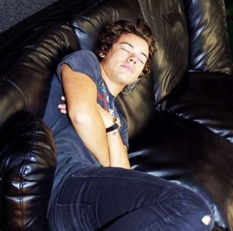 Harry Styles Oneshots Sore Tummy Harry Styles Sleeping Harry