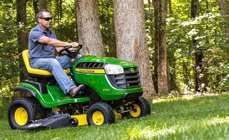 Who Makes John Deere Riding Lawn Mowers?