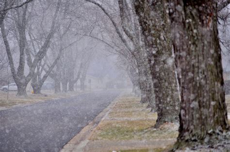 Chicago Area Seeing First Measurable Snowfall Of The Season