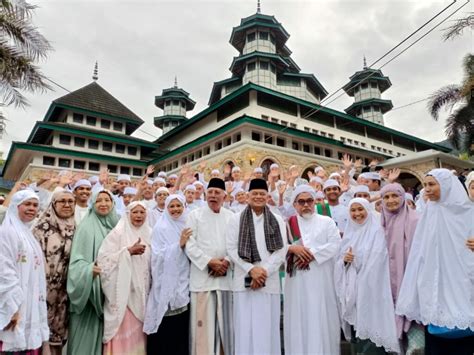 Jenderal Tni Purn Gatot Nurmantyo Hadiri Subuh Mubarakah Di Masjid