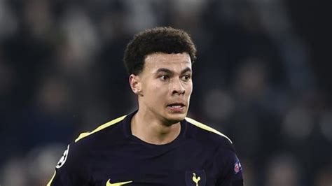 Dele Alli Di Nuovo Sui Giornali Scandalistici Divide Lo Stesso Letto