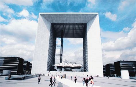 Grande Arche de la Défense - Things to do in Paris. Live like a local