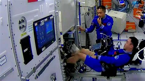 Shenzhou Crew Conduct Multiple Medical Experiments In Space Cgtn