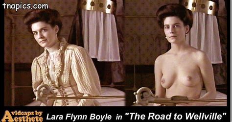 Lara Flynn Boyle Nude And Topless Tnapics Nodo Leaks