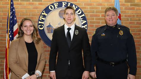 New Findlay Police Officer Sworn In The Fox